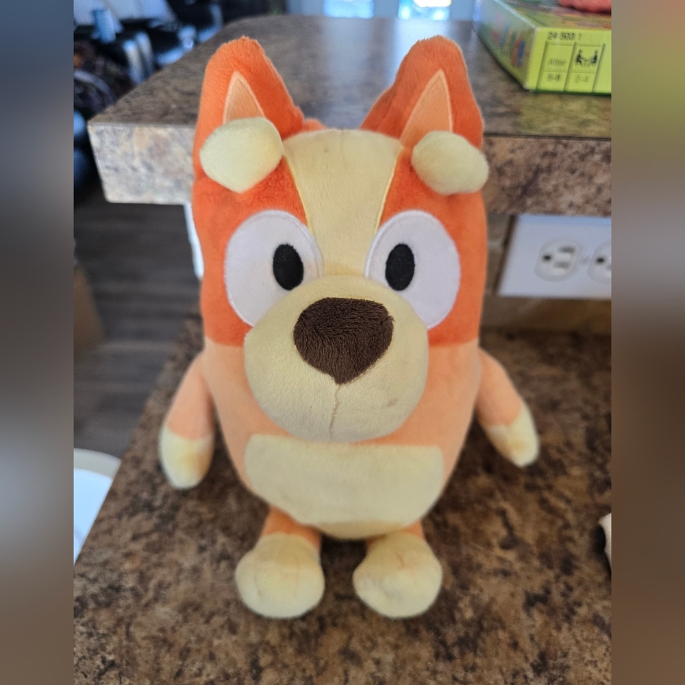 Talking Bingo Bluey Sister Plush Stuffed Animal Sings Theme Song WORKS